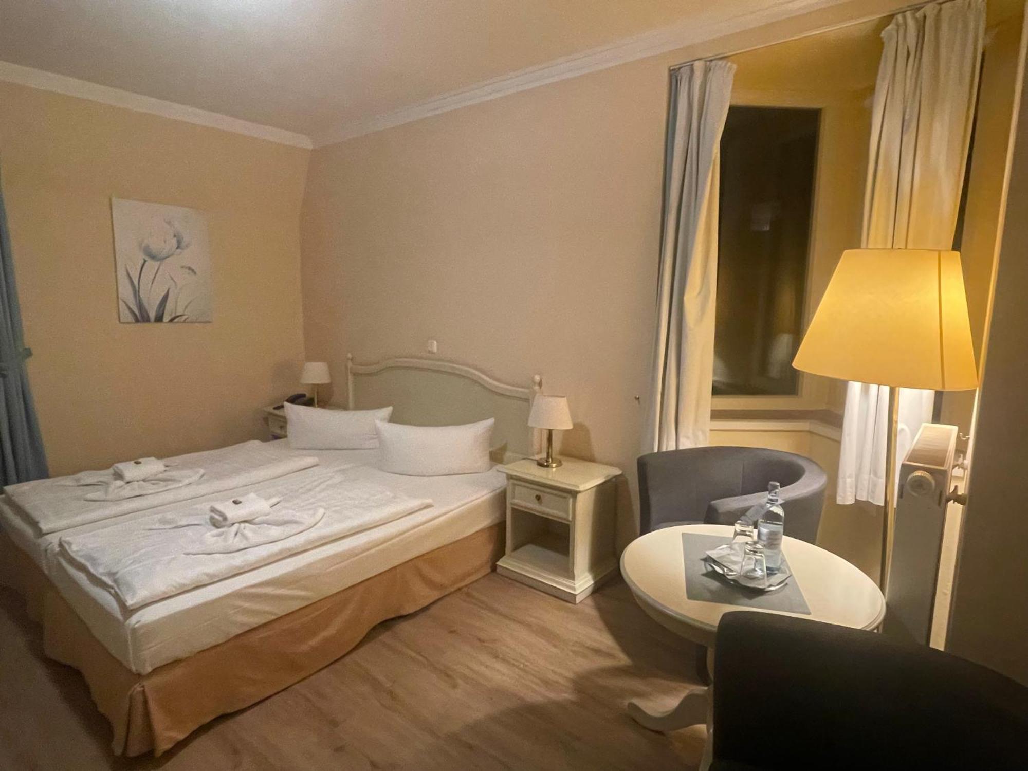 Hotel Bellevue Warnemuende Rostock Bagian luar foto