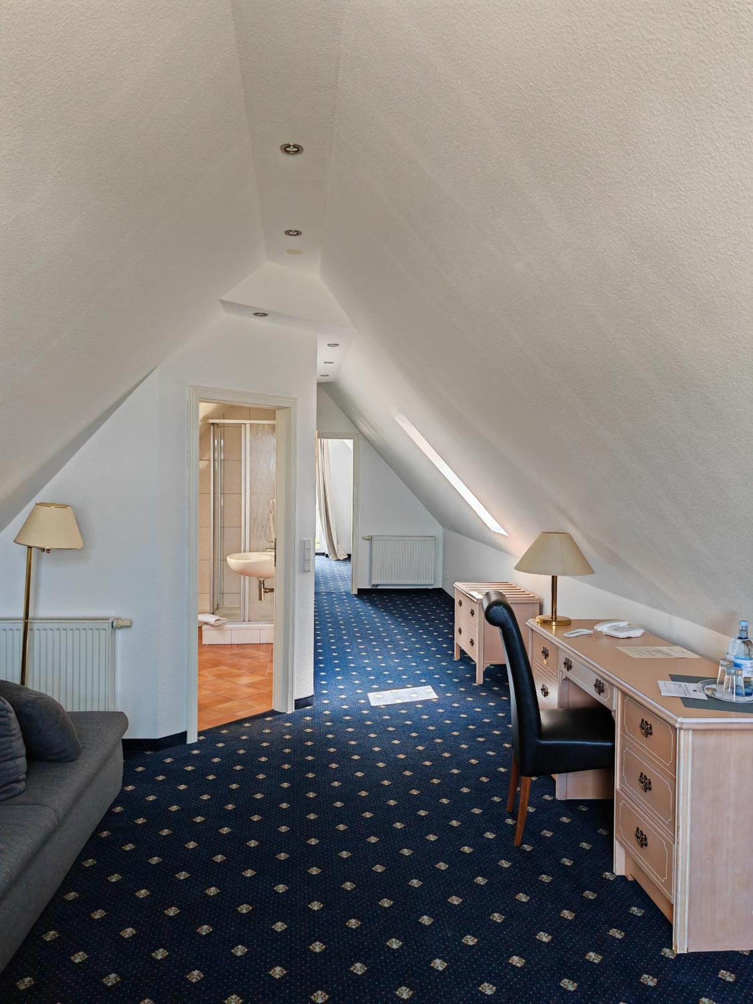 Hotel Bellevue Warnemuende Rostock Bagian luar foto