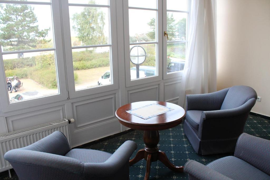 Hotel Bellevue Warnemuende Rostock Bagian luar foto